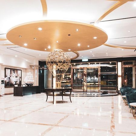 Hometel Hotel Каосюн Екстериор снимка