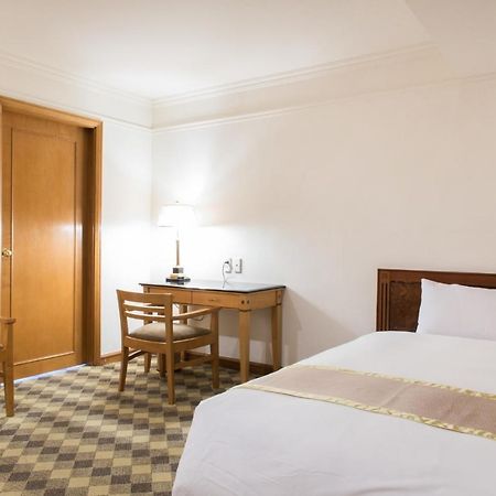 Hometel Hotel Каосюн Екстериор снимка
