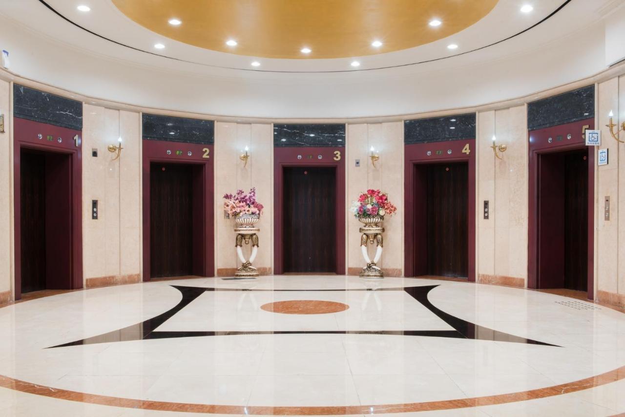 Hometel Hotel Каосюн Екстериор снимка